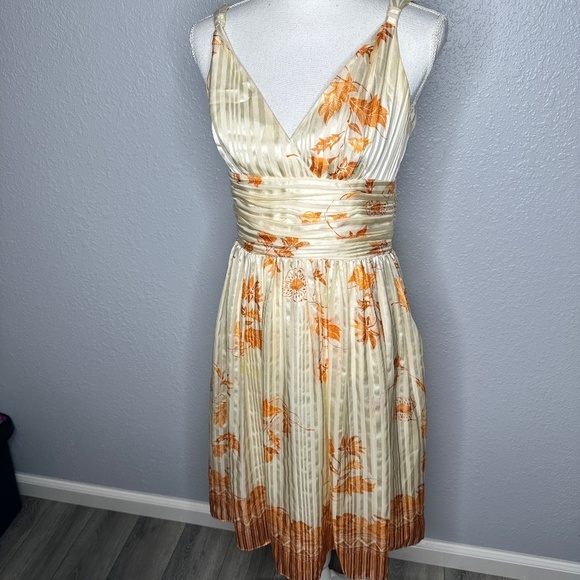 Laundry by Shelli Regal cream & orange floral Dress size 8 - Picture 2 of 10